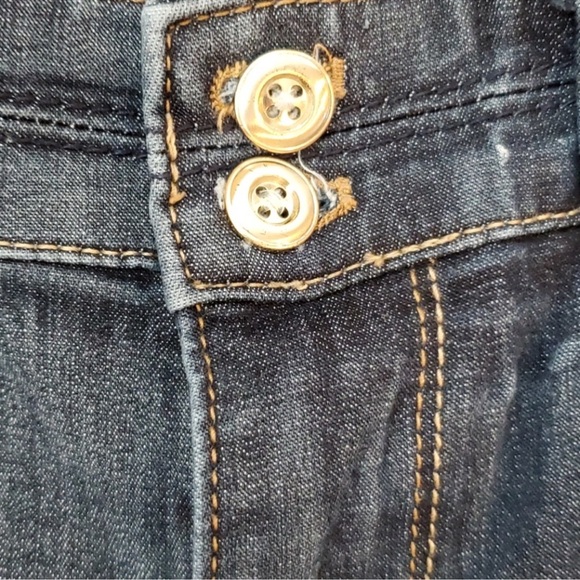 WHBM Jeans (Juniors) - Picture 3 of 7